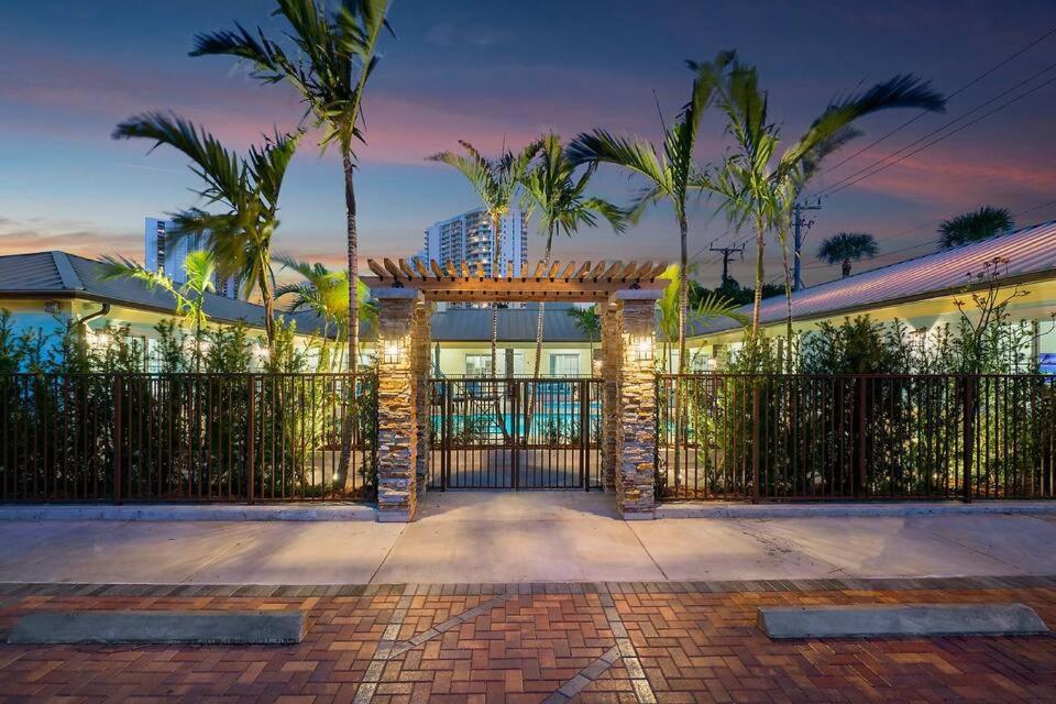 Bermuda Bungalows  West Palm Beach Bagian luar foto